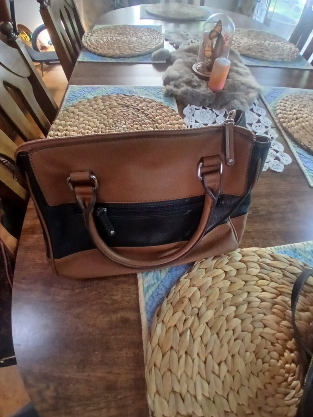 Tignanello Black & Tan Leather Shoulder Bag - Picture 2 of 4